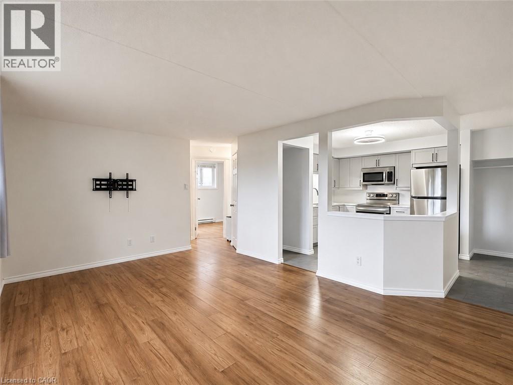 266 Overlea Drive Unit# 402, Kitchener, Ontario  N2M 5N2 - Photo 6 - 40853150