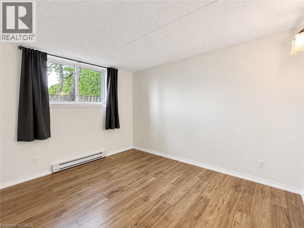 266 Overlea Drive Unit# 402, Kitchener, Ontario  N2M 5N2 - Photo 8 - 40853150