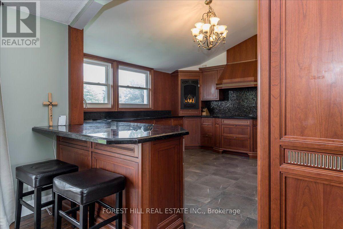 21 Pinetree Court, Ramara, Ontario  L0K 1B0 - Photo 13 - S13662638