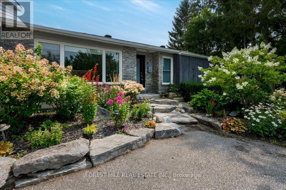 21 Pinetree Court, Ramara, Ontario  L0K 1B0 - Photo 2 - S13662638