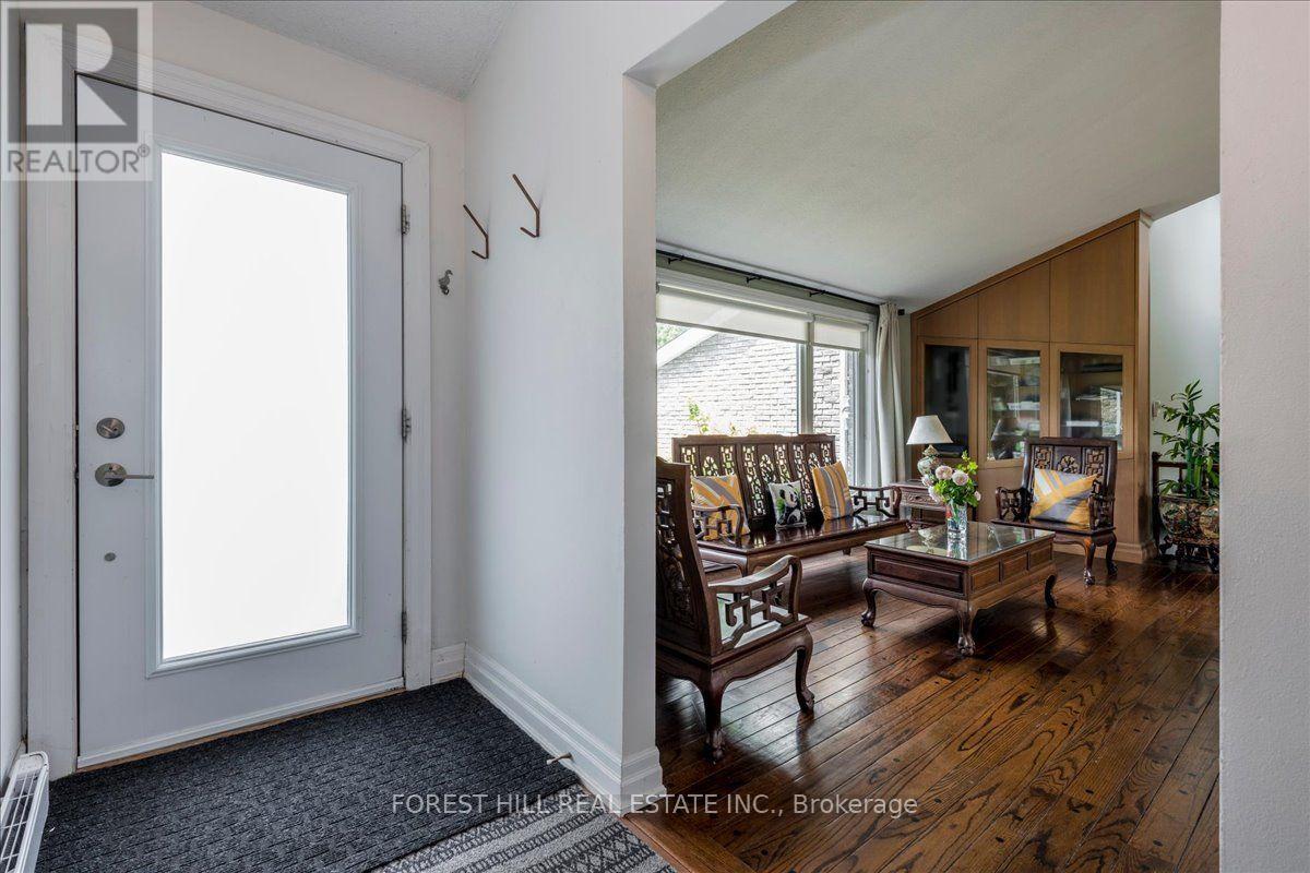 21 Pinetree Court, Ramara, Ontario  L0K 1B0 - Photo 3 - S13662638