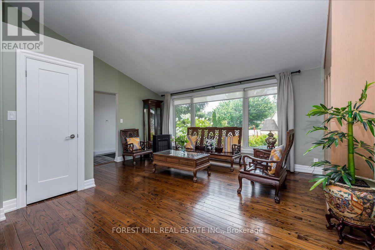 21 Pinetree Court, Ramara, Ontario  L0K 1B0 - Photo 4 - S13662638