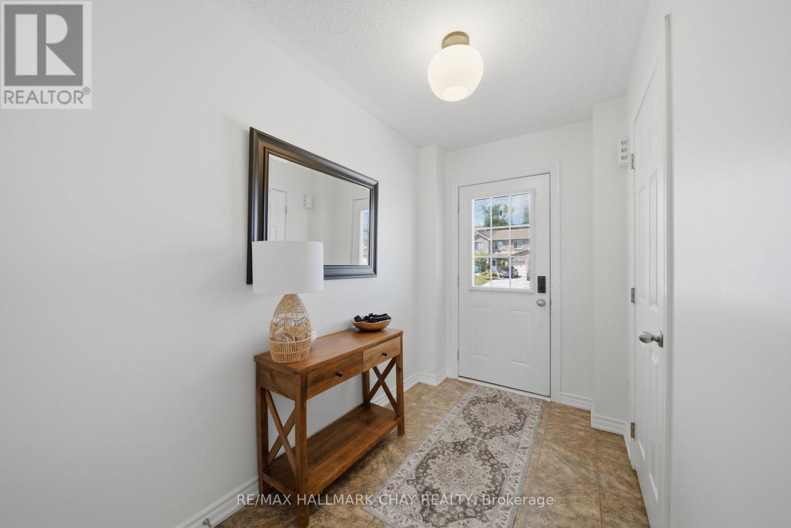 46 Michelle Drive, Orillia, Ontario  L3V 7V6 - Photo 4 - S13662660