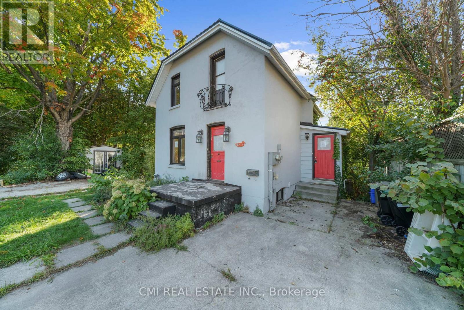 43 Perry Street, Barrie, Ontario  L4N 2G2 - Photo 2 - S13662796