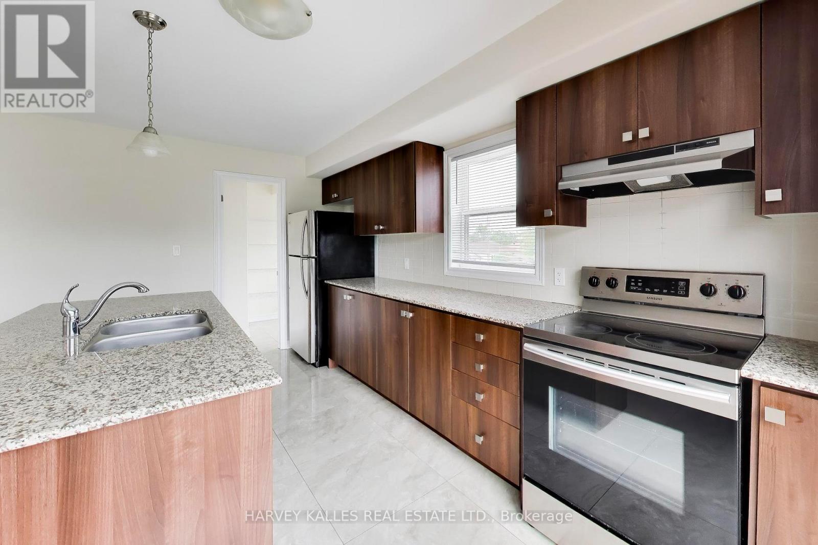 38 - 1 Leggott Avenue, Barrie (Painswick North), Ontario  L4M 0K7 - Photo 15 - S13662848