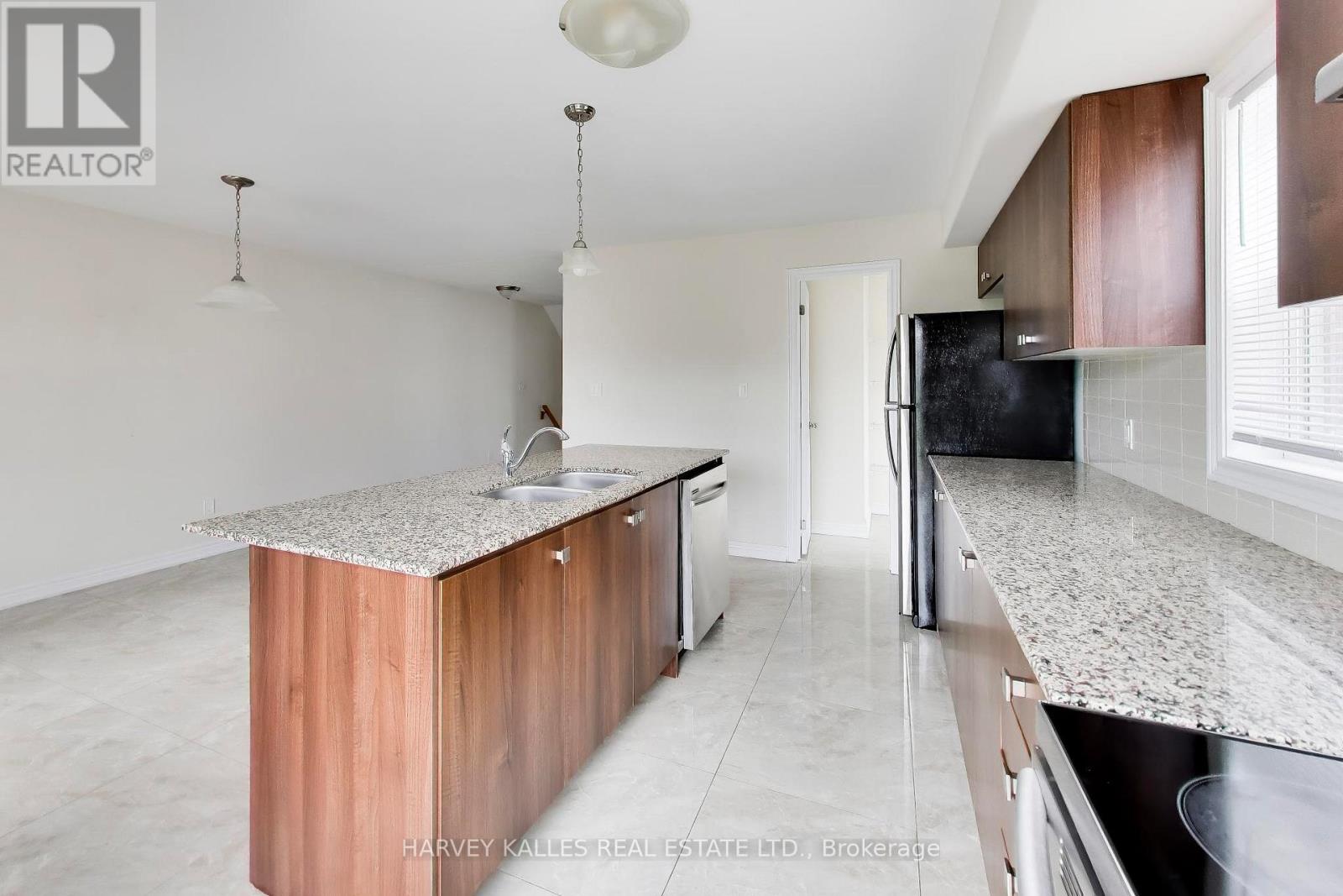 38 - 1 Leggott Avenue, Barrie (Painswick North), Ontario  L4M 0K7 - Photo 16 - S13662848