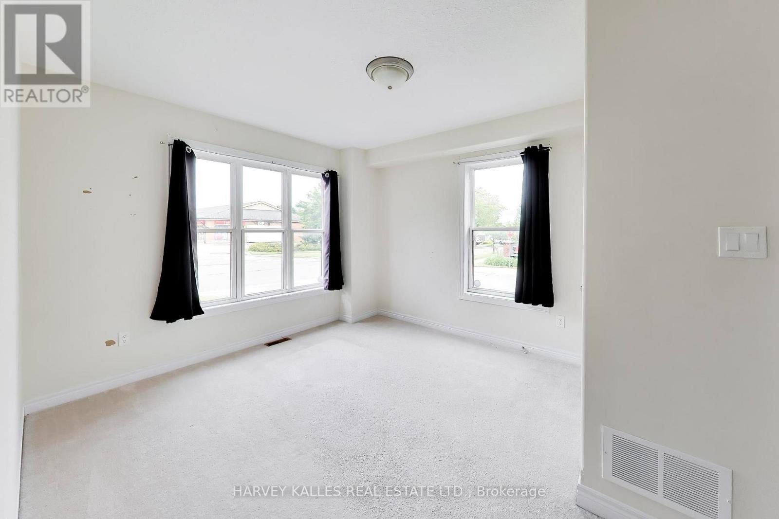 38 - 1 Leggott Avenue, Barrie (Painswick North), Ontario  L4M 0K7 - Photo 5 - S13662848