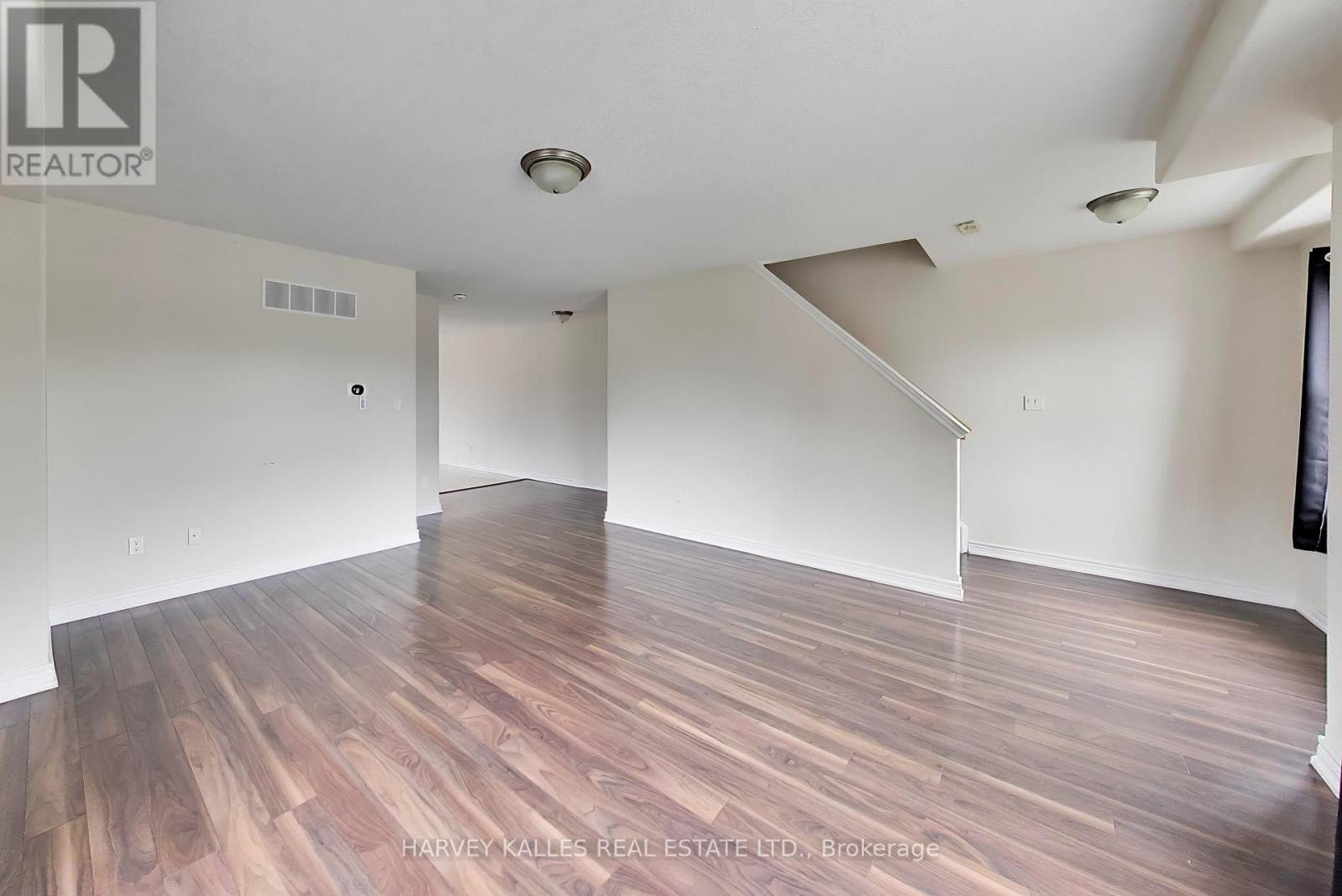 38 - 1 Leggott Avenue, Barrie (Painswick North), Ontario  L4M 0K7 - Photo 9 - S13662848