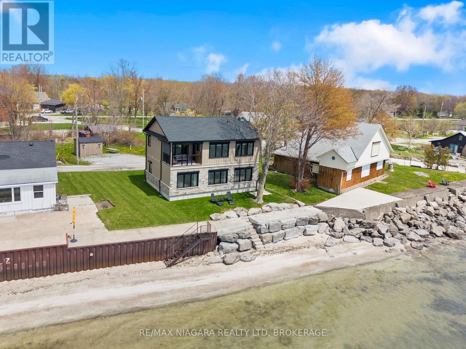 11605 BEACH ROAD W, Wainfleet, Ontario