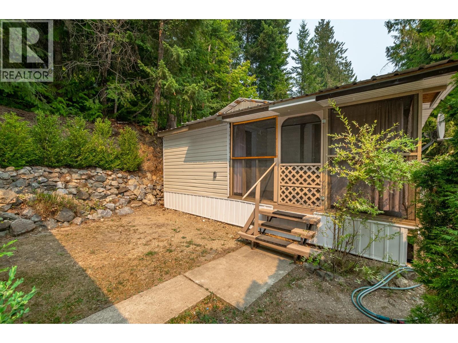 2036 Solsqua-Sicamous Road Unit# 8, Sicamous, British Columbia  V0E 2V4 - Photo 16 - 10397429
