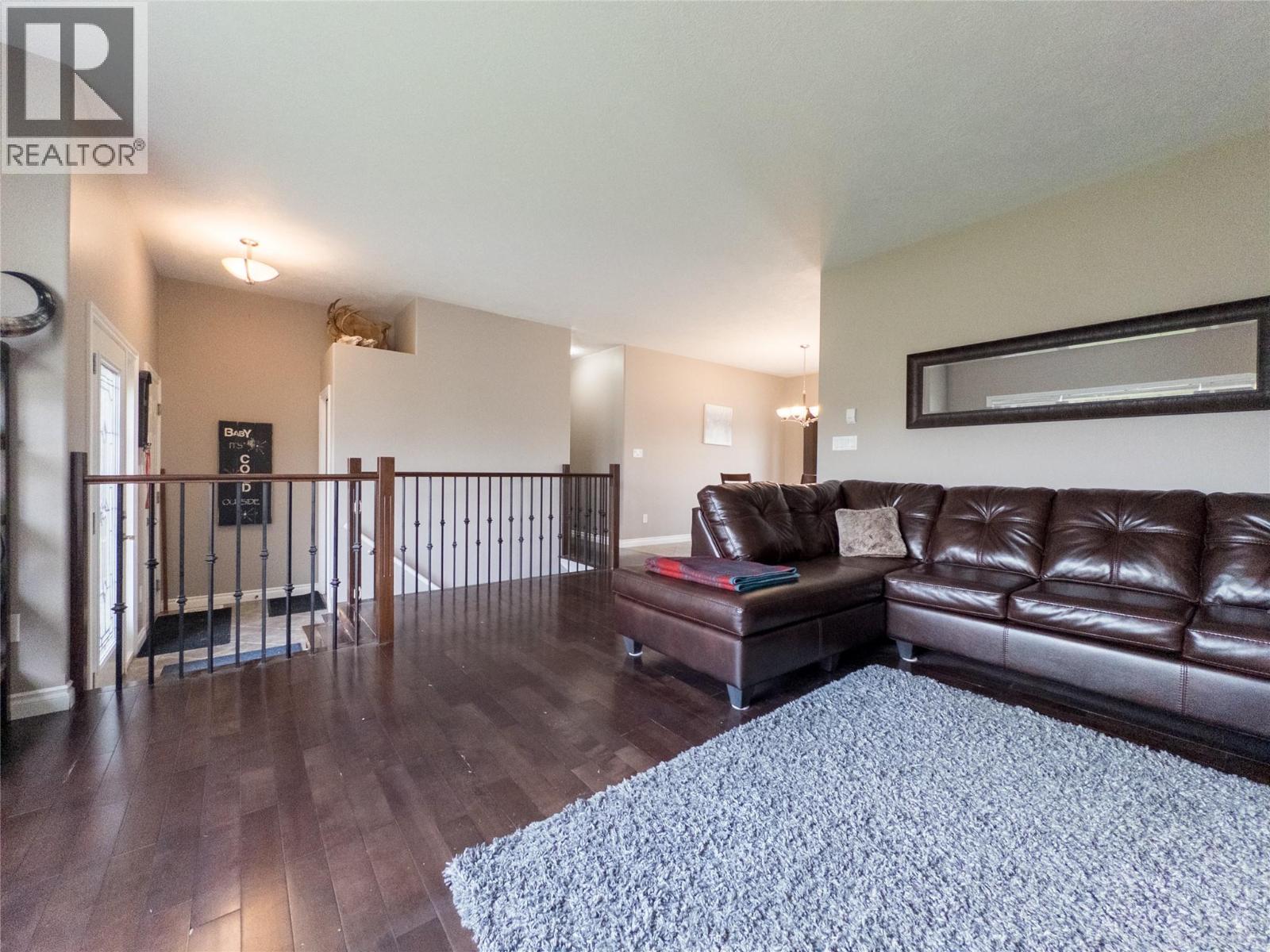 8705 18 Street, Dawson Creek, British Columbia  V1G 0B3 - Photo 4 - 10397466