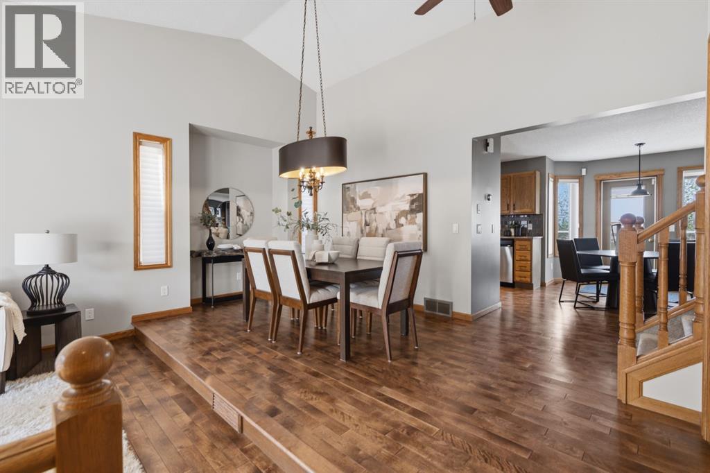 473 Hawkford Way Nw, Calgary, Alberta  T3G 3J6 - Photo 9 - A2334849