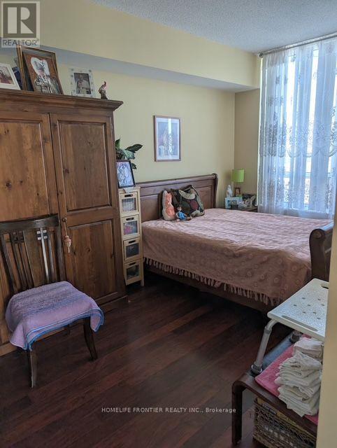 1009 - 1359 Rathburn Road, Mississauga, Ontario L4W 5P7 - Photo 7 - W13651000