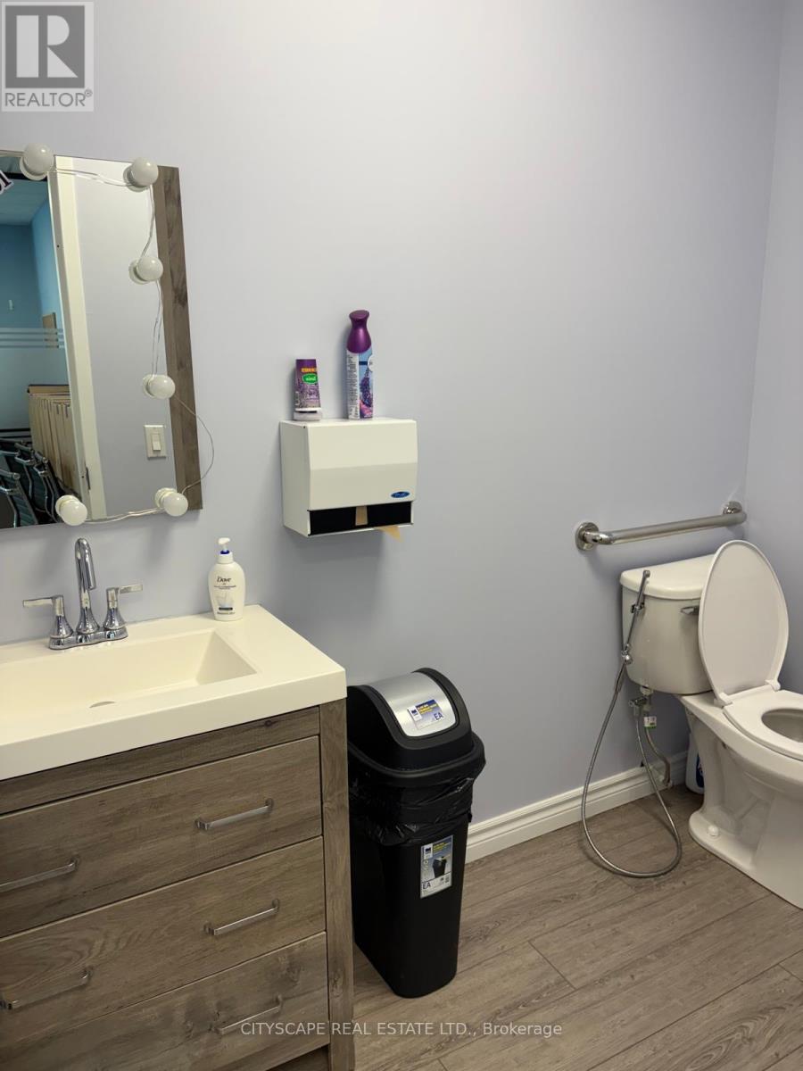 17 - 1235 Queensway Way E, Mississauga, Ontario L4Y 0G4 - Photo 6 - W13662704