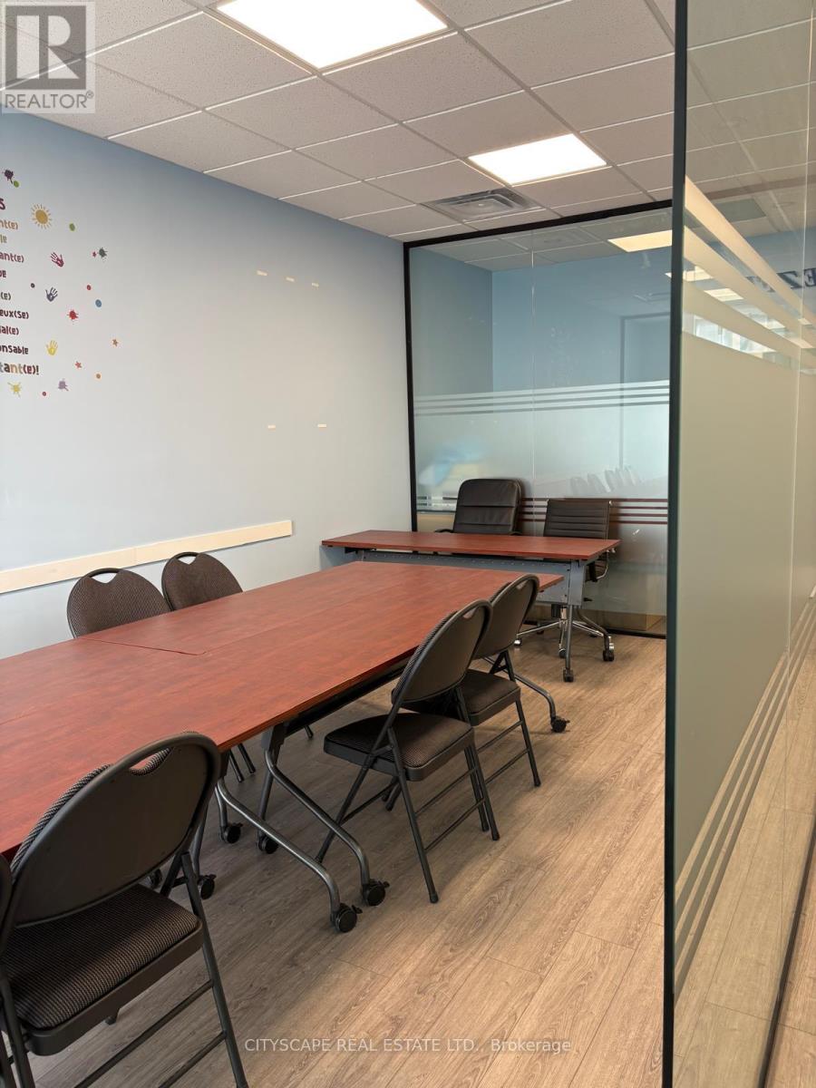 17 - 1235 Queensway Way E, Mississauga, Ontario L4Y 0G4 - Photo 9 - W13662704