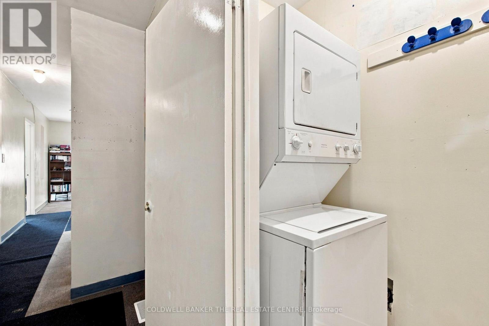 2236 Eglinton Avenue W, Toronto, Ontario M6E 2L3 - Photo 8 - W13662712