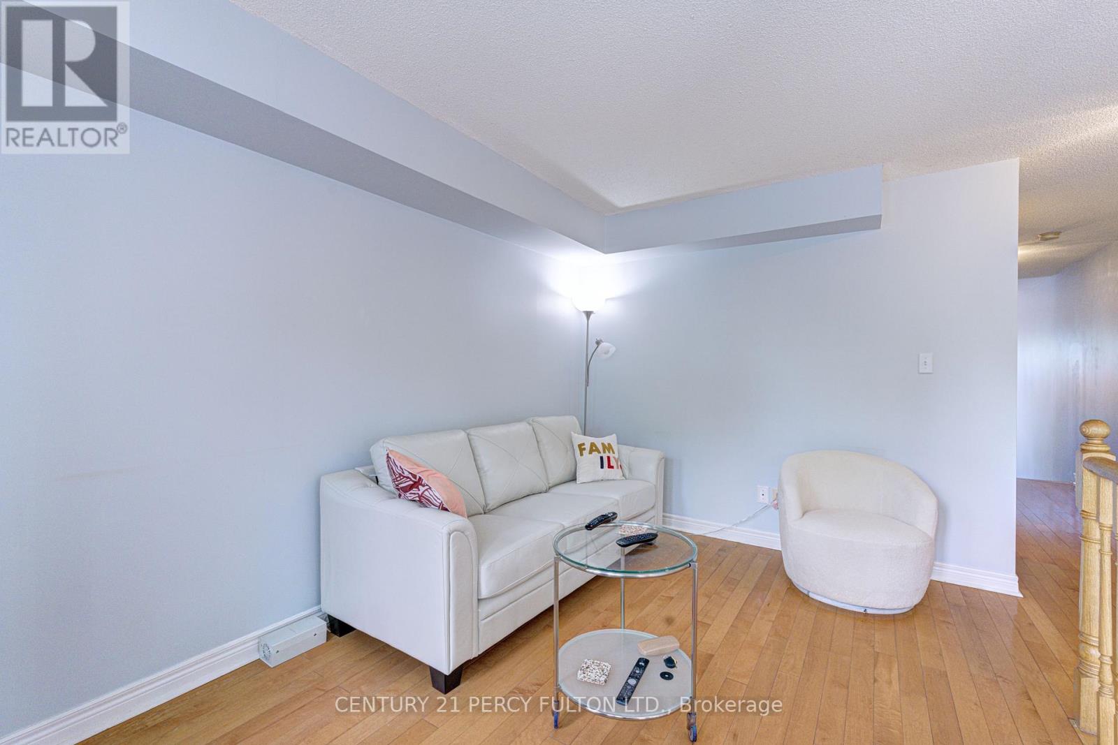 17 - 800 Dundas Street W, Mississauga, Ontario L5C 4S8 - Photo 4 - W13662742