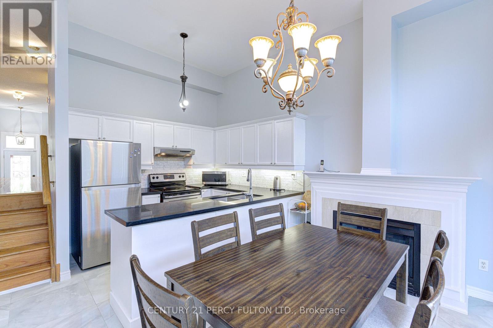 17 - 800 Dundas Street W, Mississauga, Ontario L5C 4S8 - Photo 6 - W13662742