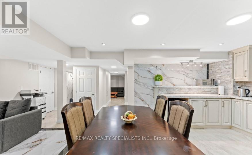 Bsmnt - 88 Showboat Crescent, Brampton, Ontario  L6V 4R4 - Photo 11 - W13662784