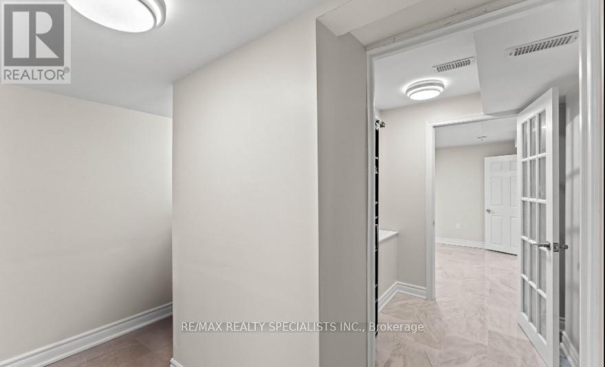 Bsmnt - 88 Showboat Crescent, Brampton, Ontario  L6V 4R4 - Photo 6 - W13662784