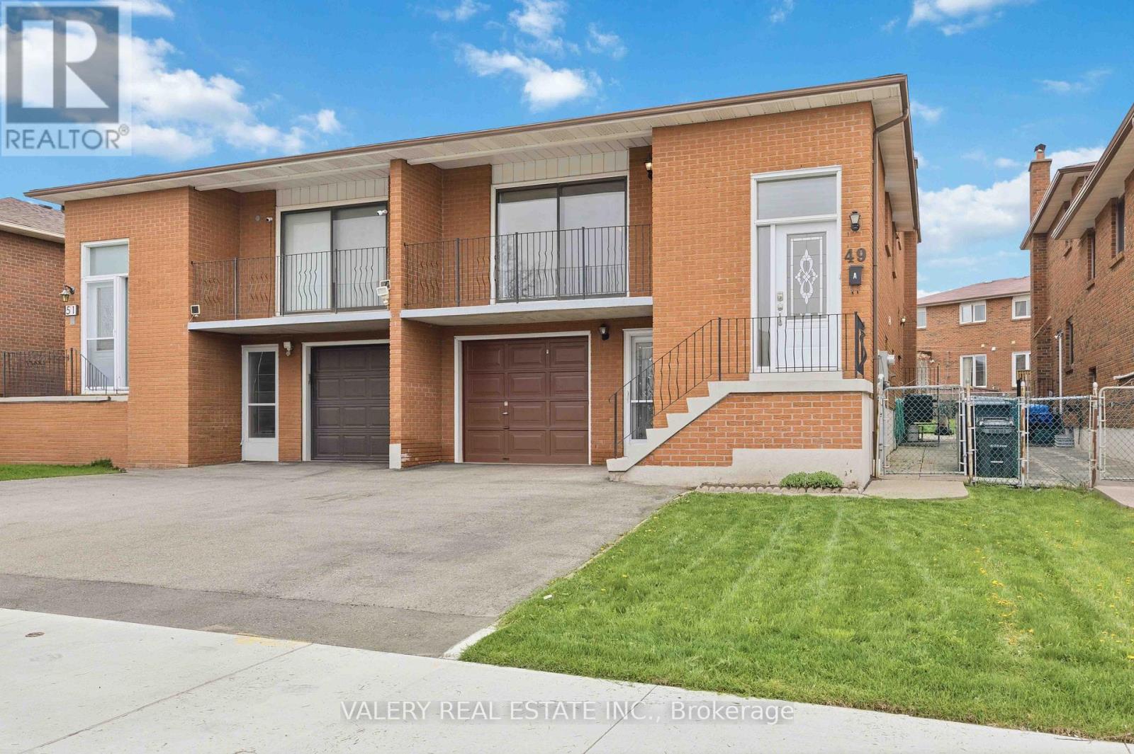 A - Upper - 49 Sentinel Road, Toronto, Ontario  M3J 3E4 - Photo 2 - W13662792