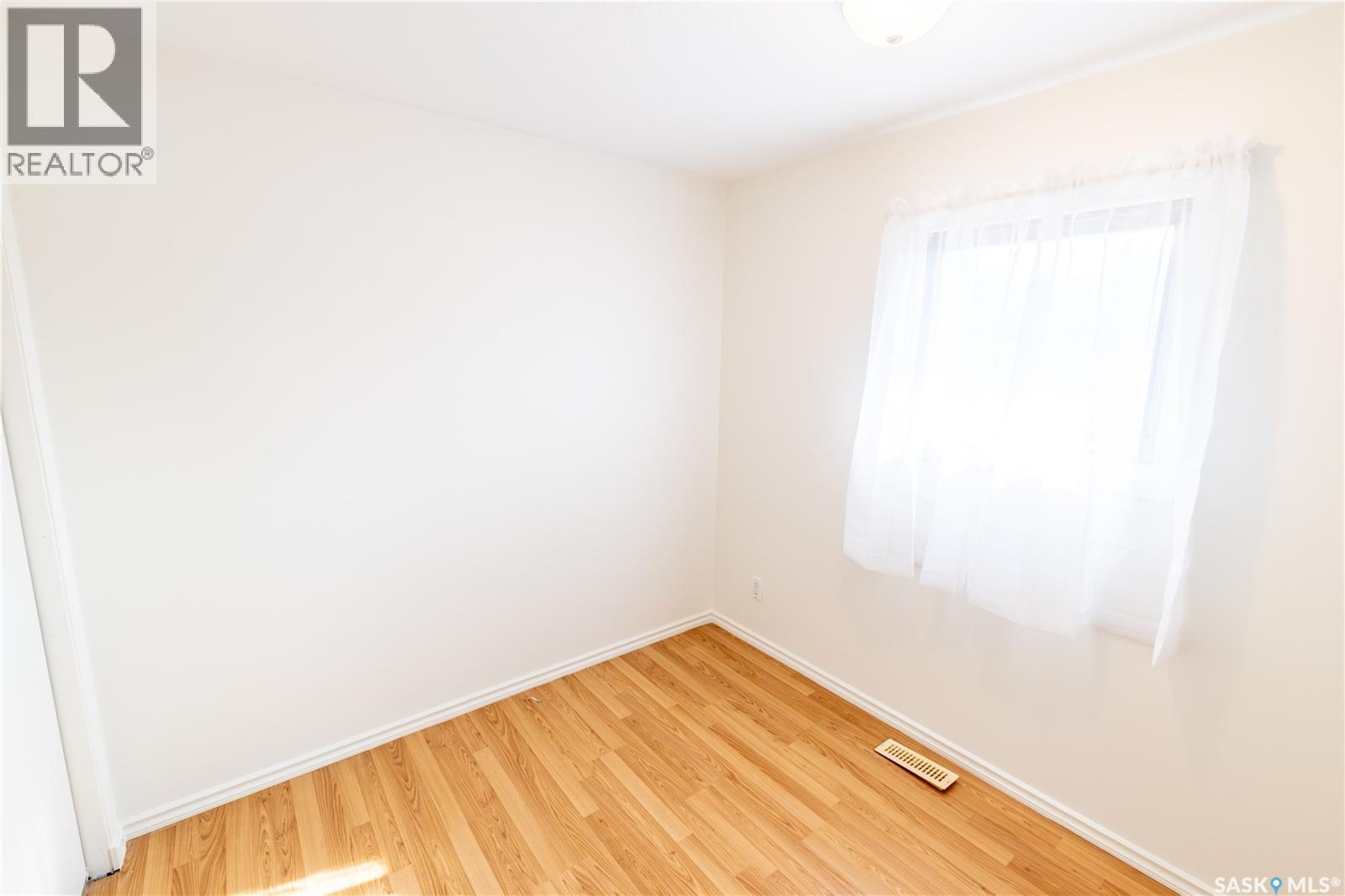928 Hochelaga Street W, Moose Jaw, Saskatchewan  S6H 2H8 - Photo 22 - SK045173