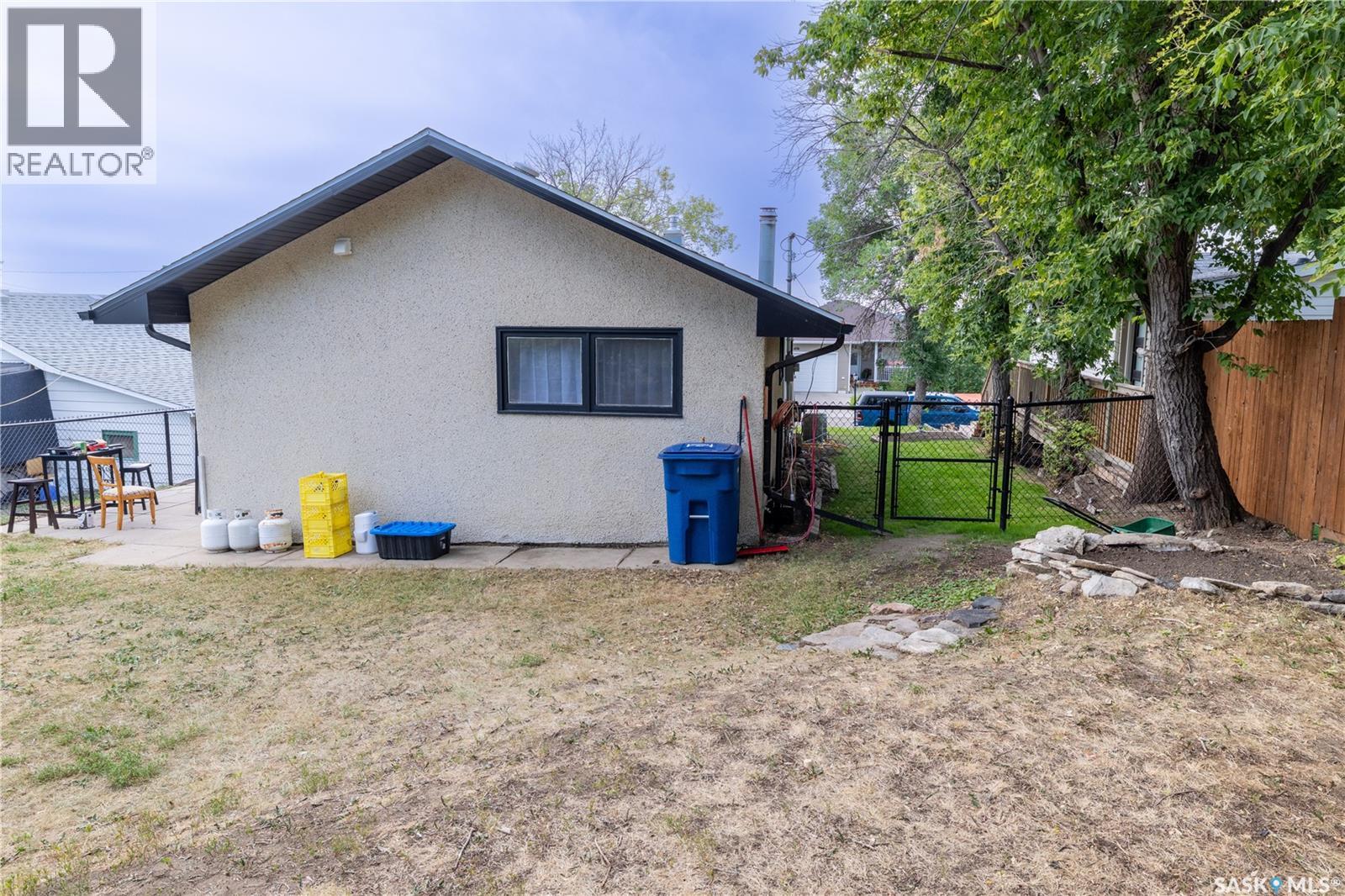 928 Hochelaga Street W, Moose Jaw, Saskatchewan  S6H 2H8 - Photo 34 - SK045173