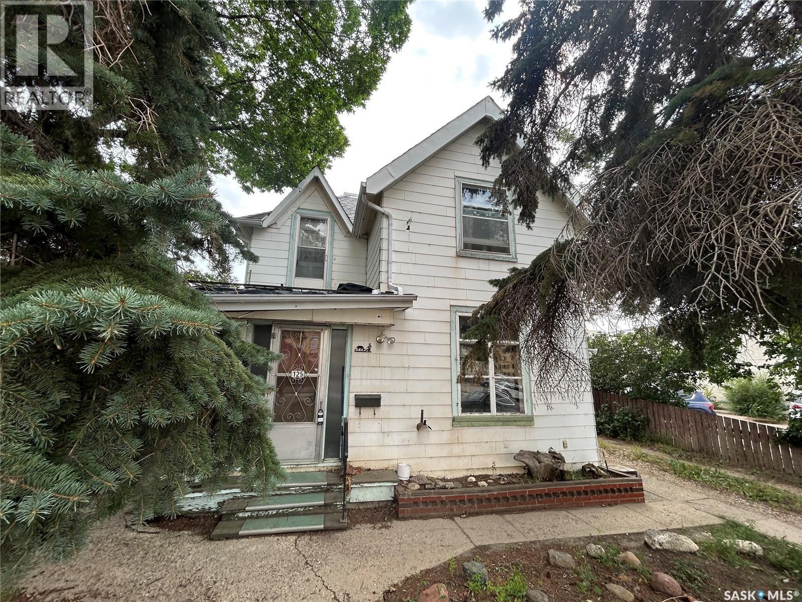 125 High Street E, Moose Jaw, Saskatchewan S6H 0C2 - Photo 5 - SK045109