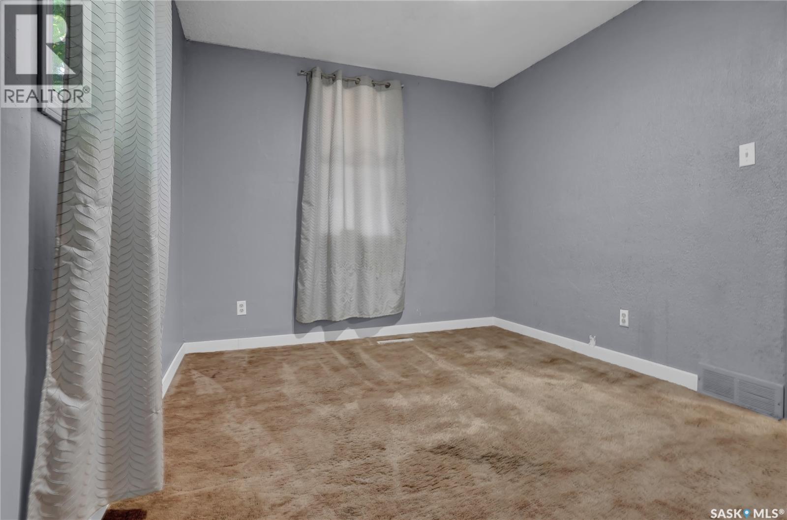840 Grey Avenue, Moose Jaw, Saskatchewan  S6H 1N1 - Photo 20 - SK045050