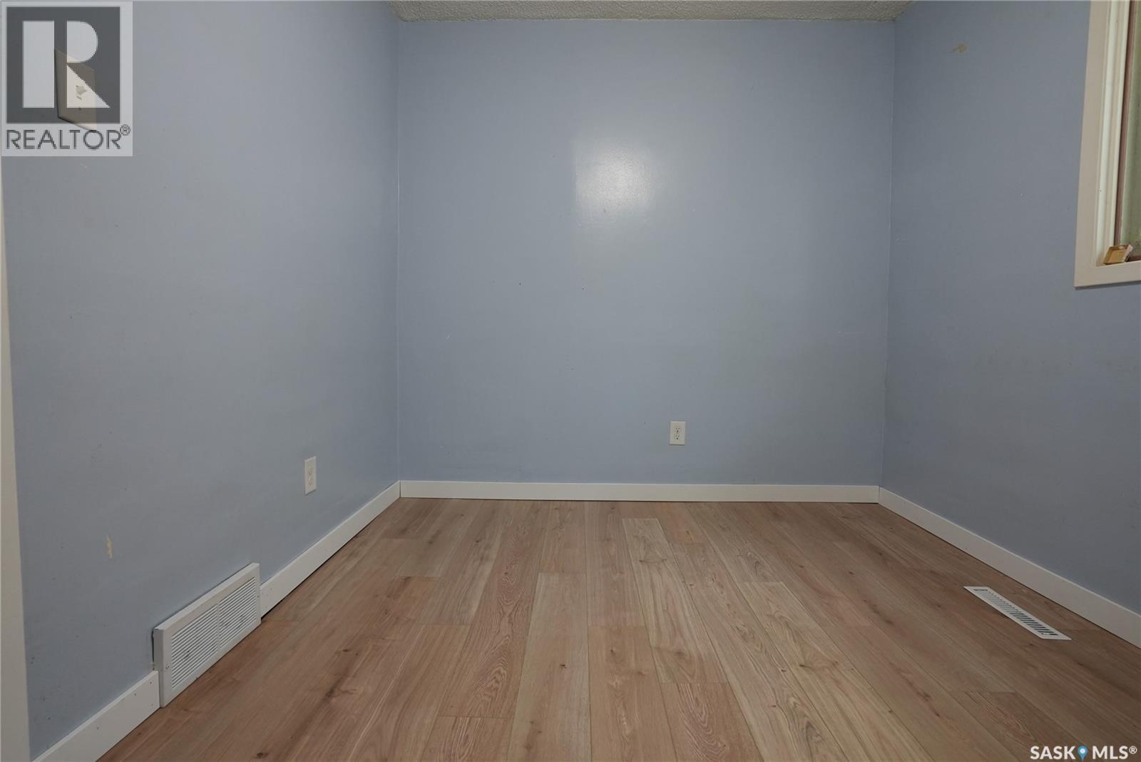840 Grey Avenue, Moose Jaw, Saskatchewan  S6H 1N1 - Photo 22 - SK045050