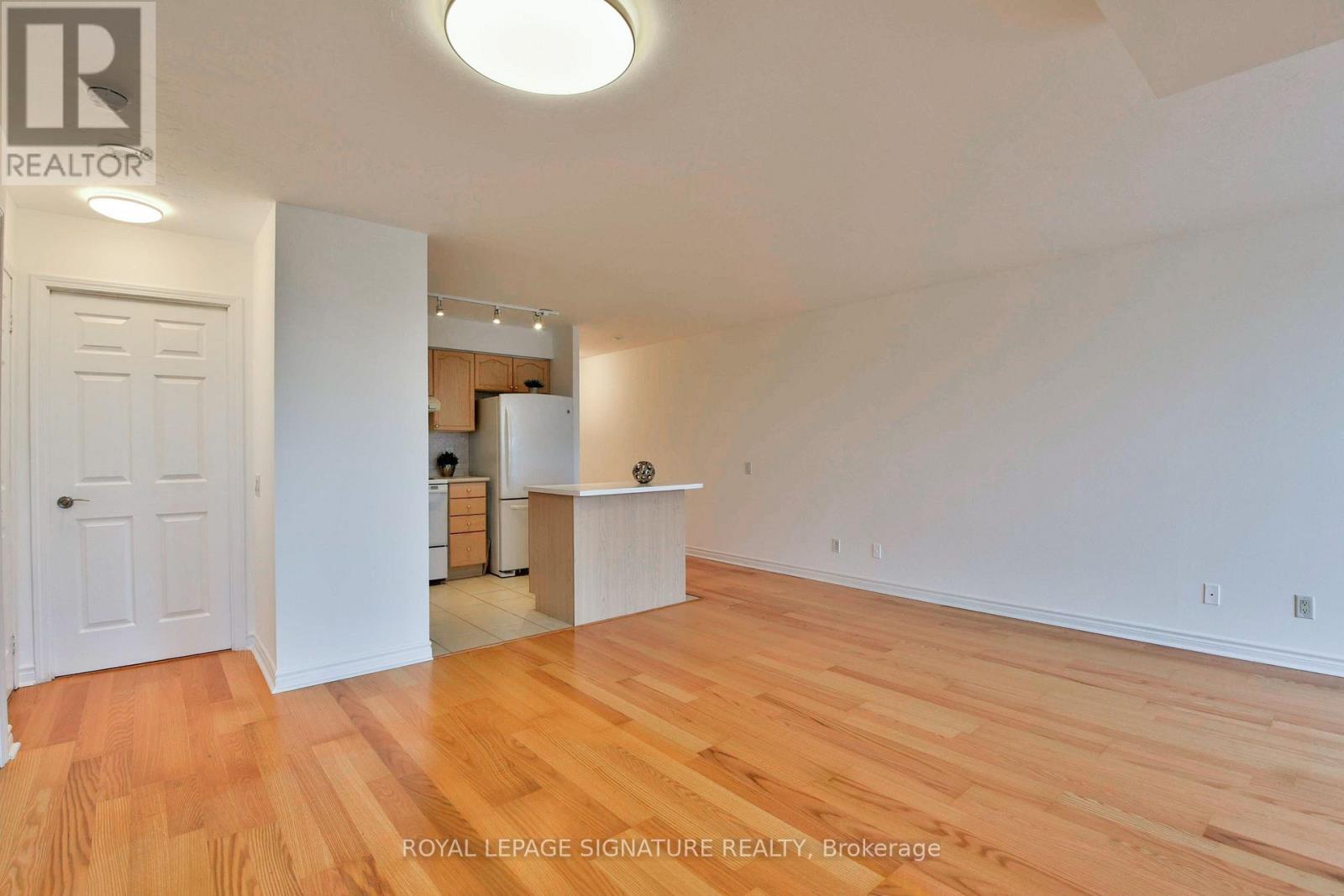 705 - 8 Mondeo Drive, Toronto, Ontario  M1P 5C7 - Photo 20 - E13662588