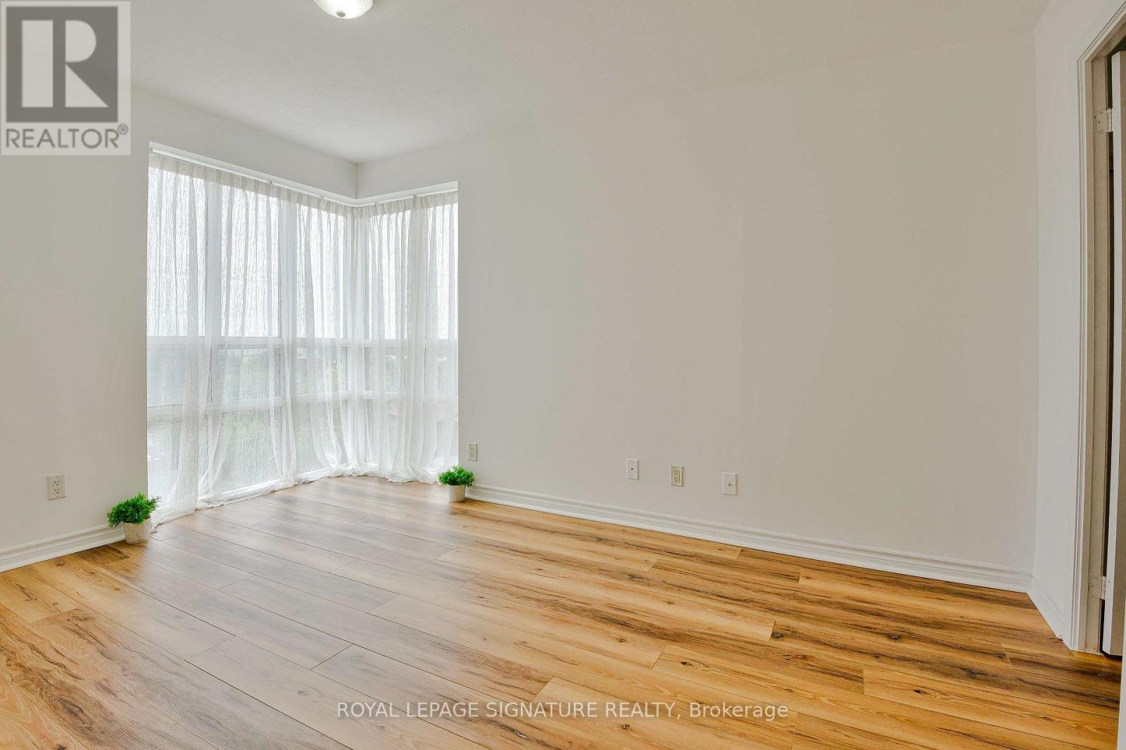 705 - 8 Mondeo Drive, Toronto, Ontario  M1P 5C7 - Photo 24 - E13662588