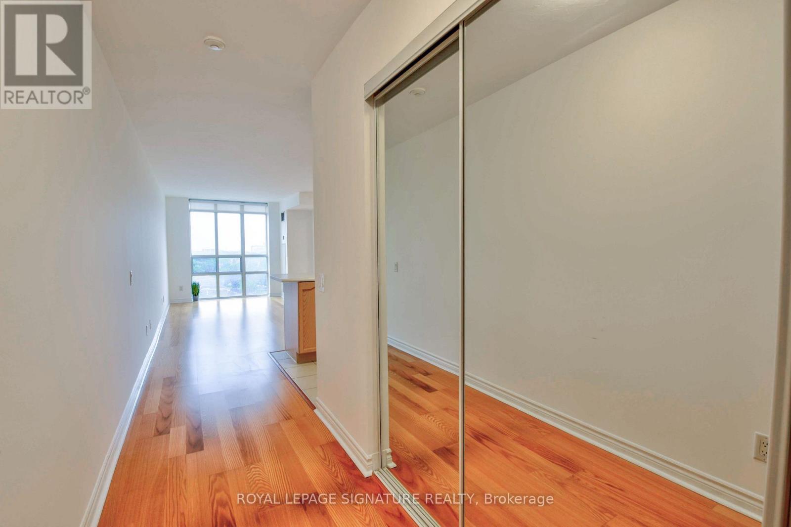 705 - 8 Mondeo Drive, Toronto, Ontario  M1P 5C7 - Photo 9 - E13662588