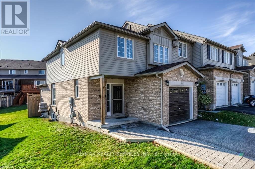 317 Briarmeadow Drive, Kitchener, Ontario  N2A 4L1 - Photo 1 - X13662680