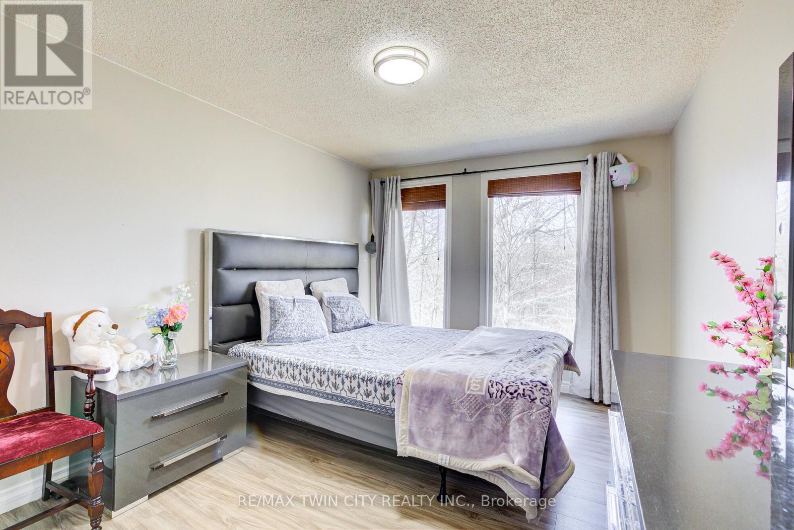 22 Blackhorne Crescent, Kitchener, Ontario  N2E 1T1 - Photo 16 - X13662698