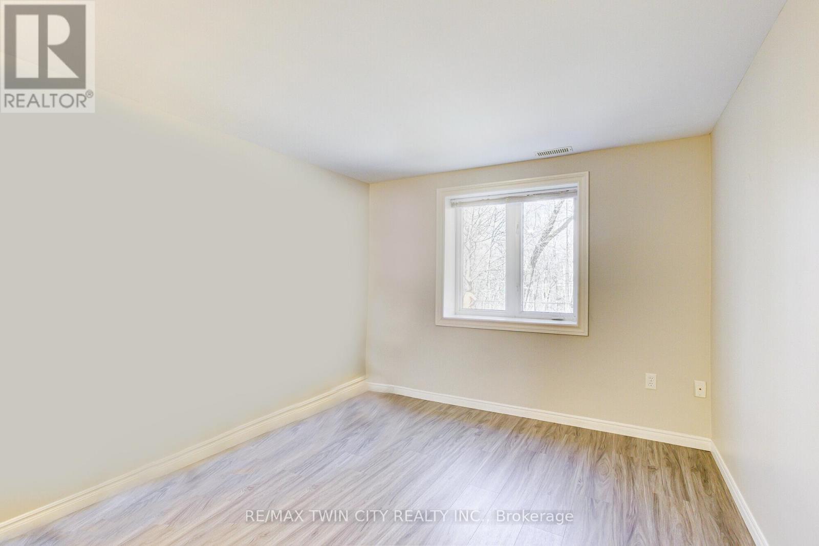 22 Blackhorne Crescent, Kitchener, Ontario  N2E 1T1 - Photo 29 - X13662698