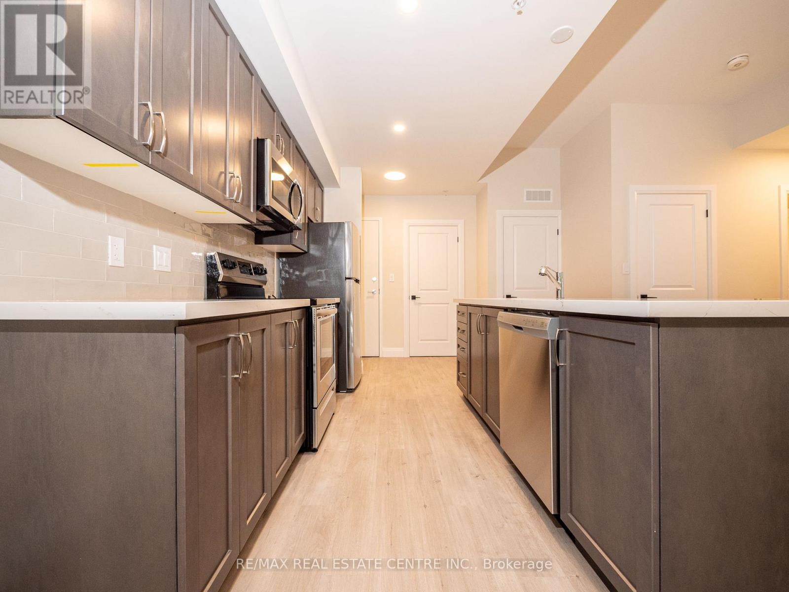 201 - 4514 Ontario Street, Lincoln, Ontario L3J 2J4 - Photo 2 - X13662786