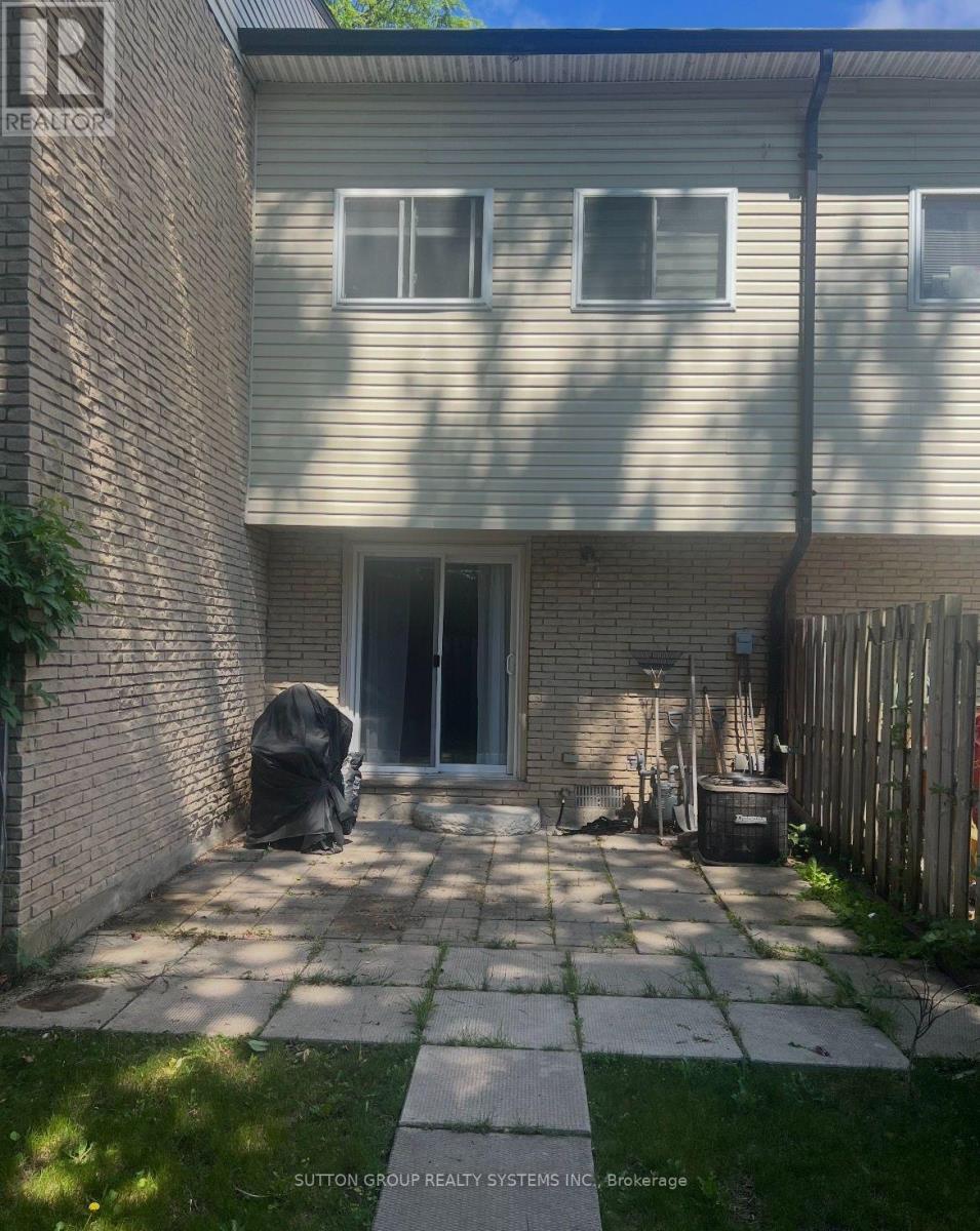 19 - 211 Veronica Drive, Kitchener, Ontario N2A 2R8 - Photo 21 - X13662822