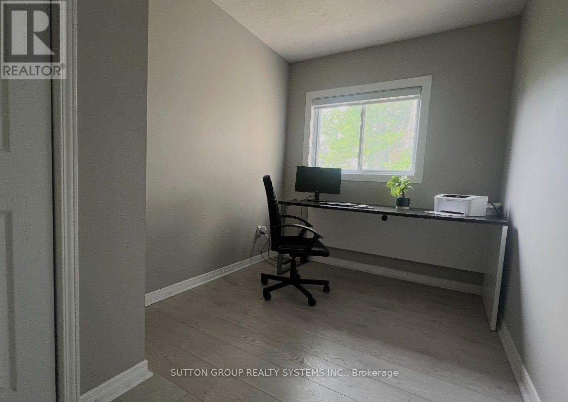19 - 211 Veronica Drive, Kitchener, Ontario N2A 2R8 - Photo 22 - X13662822