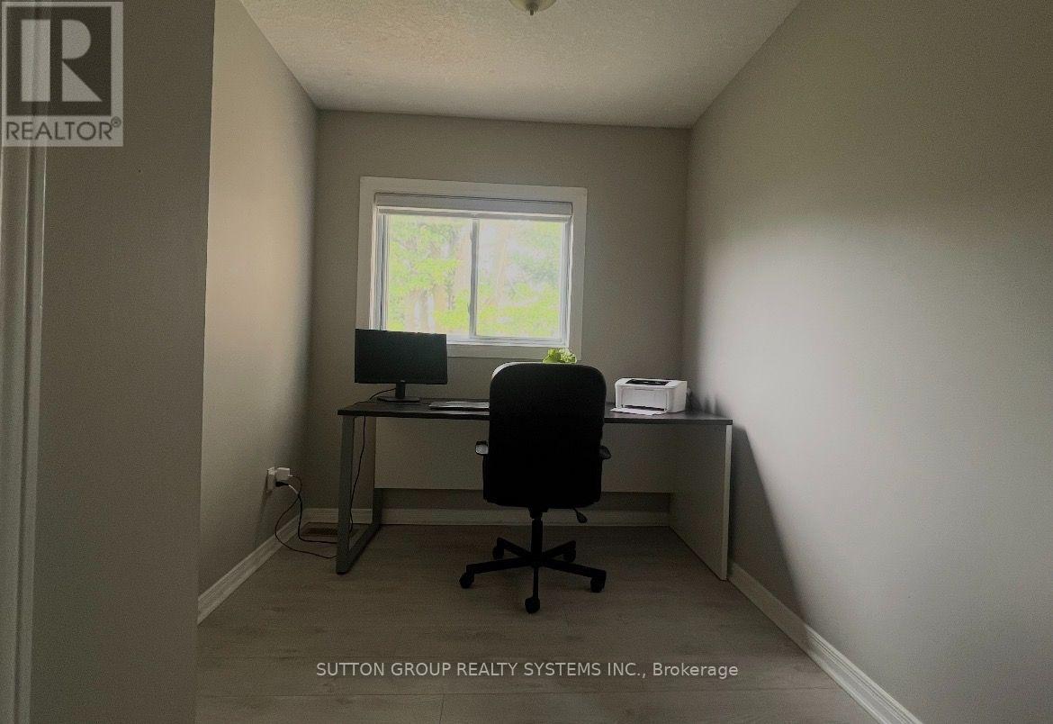 19 - 211 Veronica Drive, Kitchener, Ontario N2A 2R8 - Photo 23 - X13662822