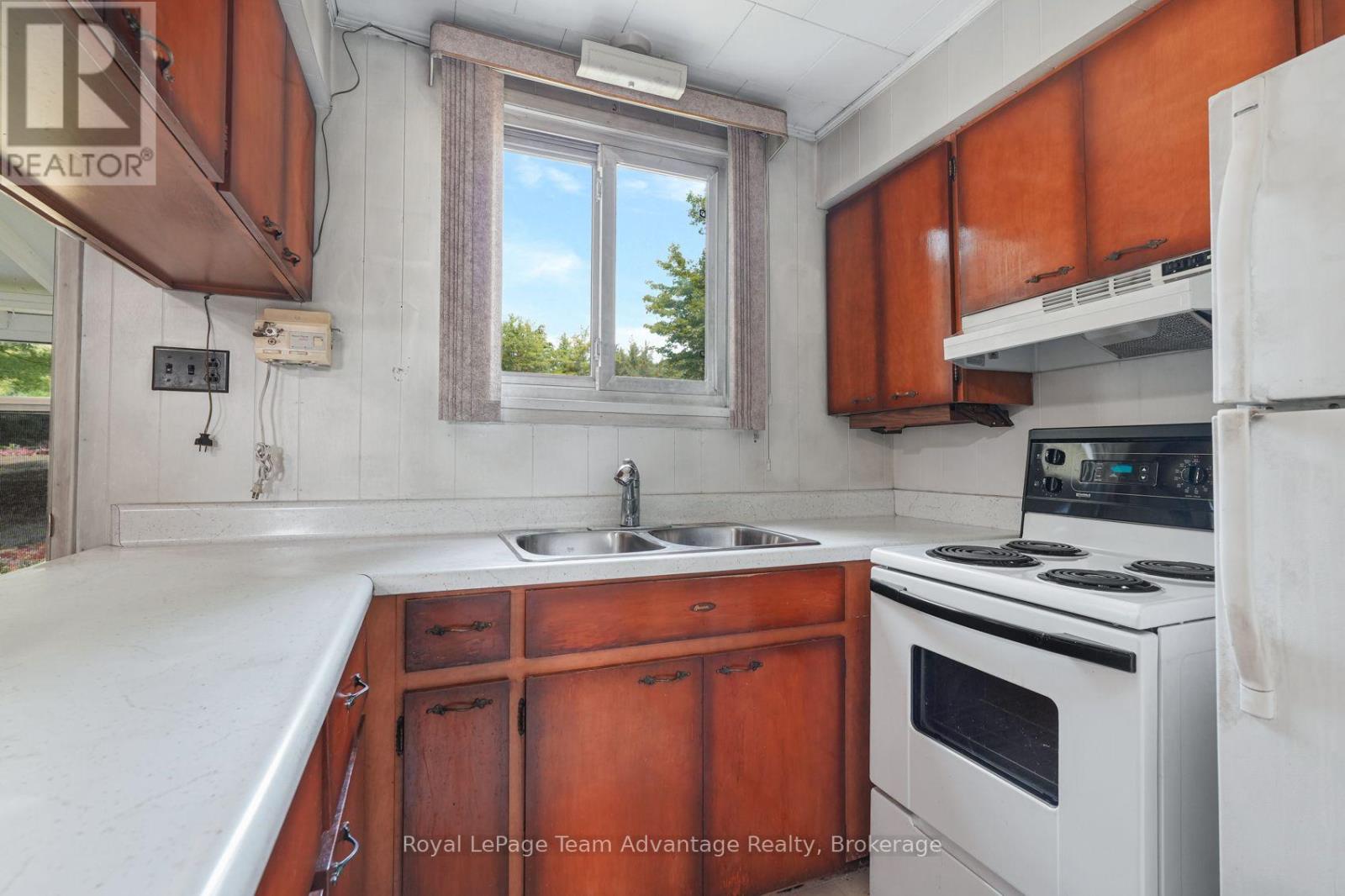 13 Burritt Street, Parry Sound, Ontario  P2A 1N5 - Photo 6 - X13662674