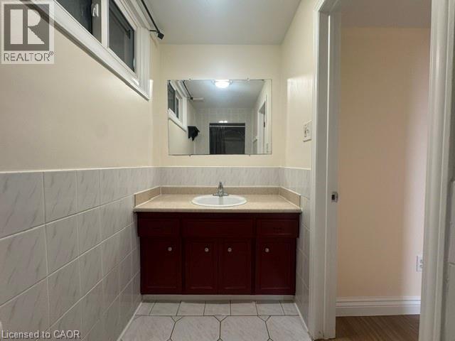 182 Lynnbrook Crescent Unit# Lower, Waterloo, Ontario  N2L 4X3 - Photo 8 - 40854038