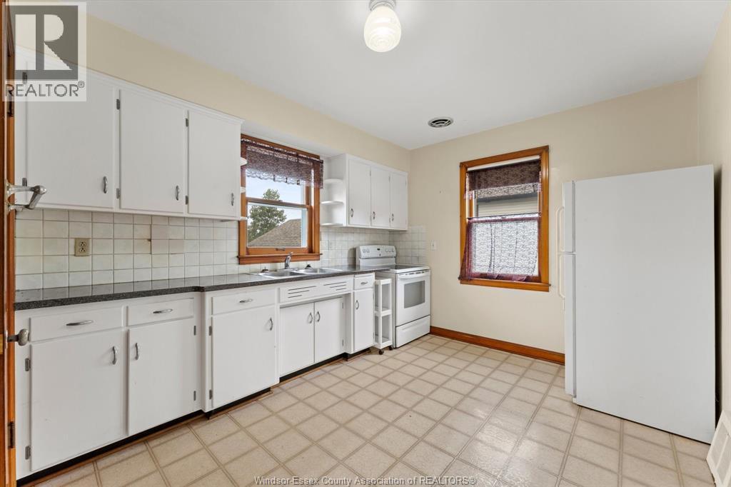 1226 Surrey Drive, Lasalle, Ontario  N9H 1A9 - Photo 8 - 26019515
