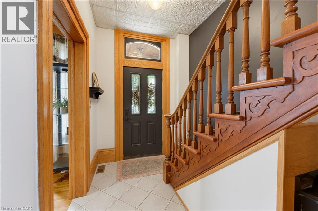 188 Chatham Street, Brantford, Ontario  N3S 4G7 - Photo 7 - 40854544