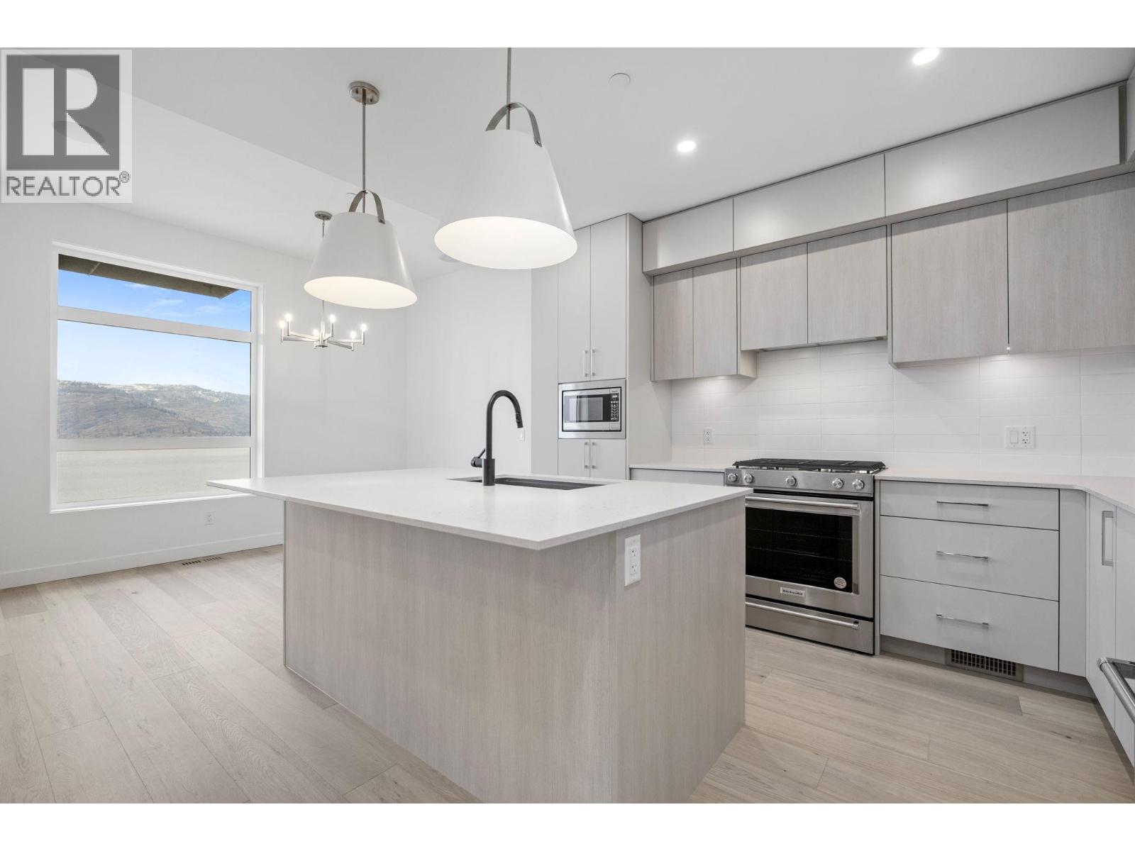 6008 Princess Street, Peachland, British Columbia  V0H 1X7 - Photo 14 - 10397477