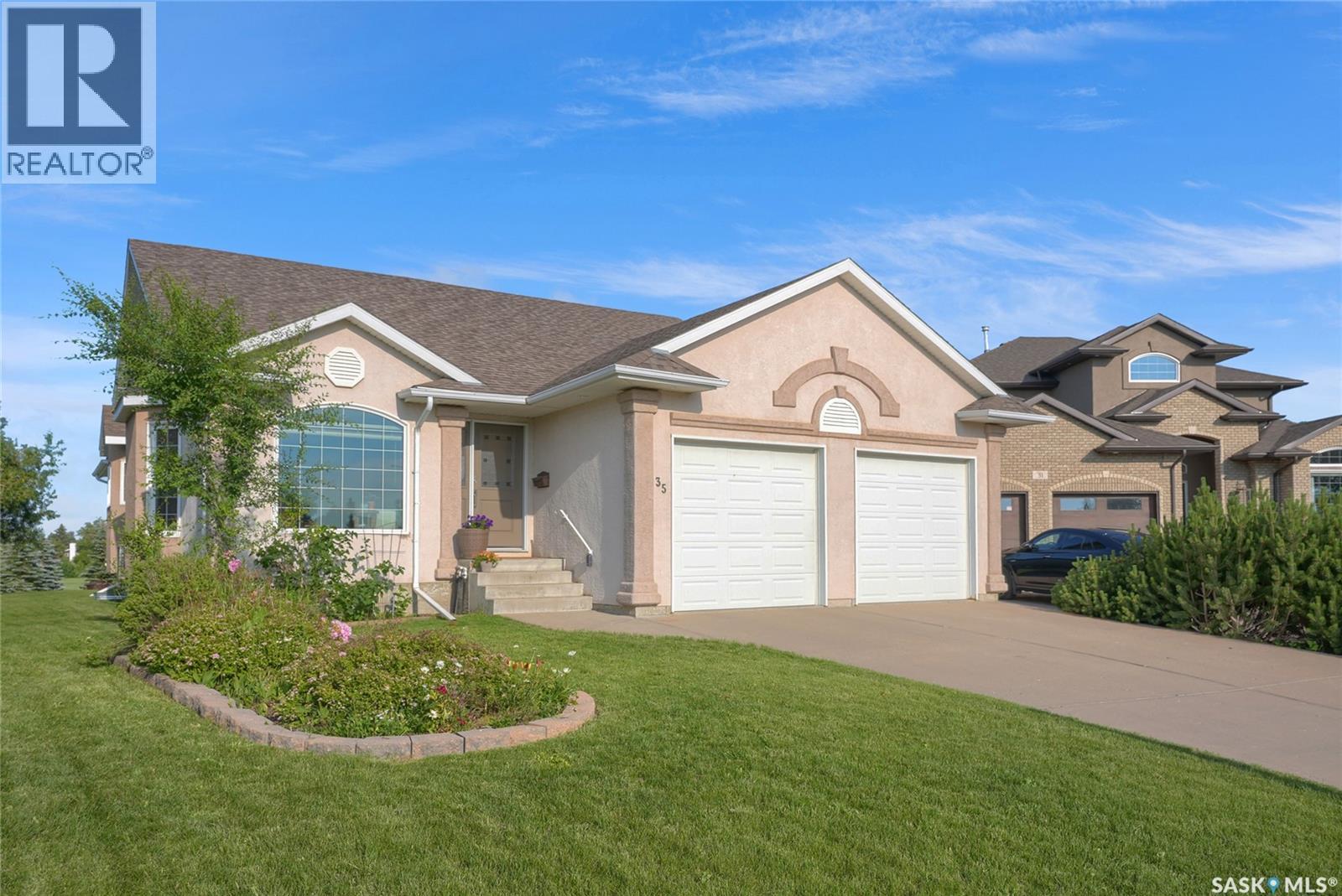 35 Marigold Crescent, Moose Jaw, Saskatchewan  S6J 1L2 - Photo 3 - SK042071