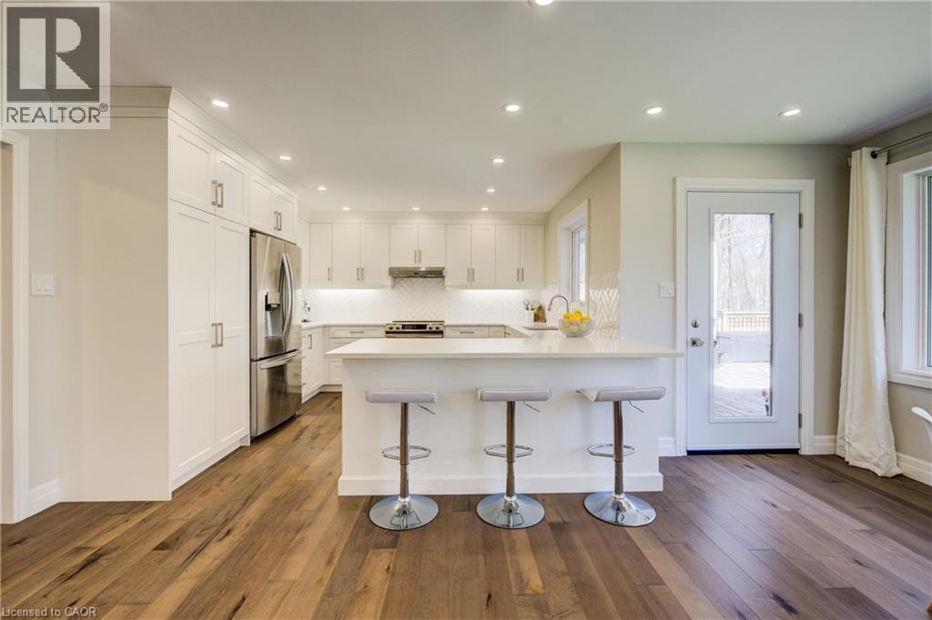 439 Northlake Drive, Waterloo, Ontario  N2V 1Y6 - Photo 4 - 40844487