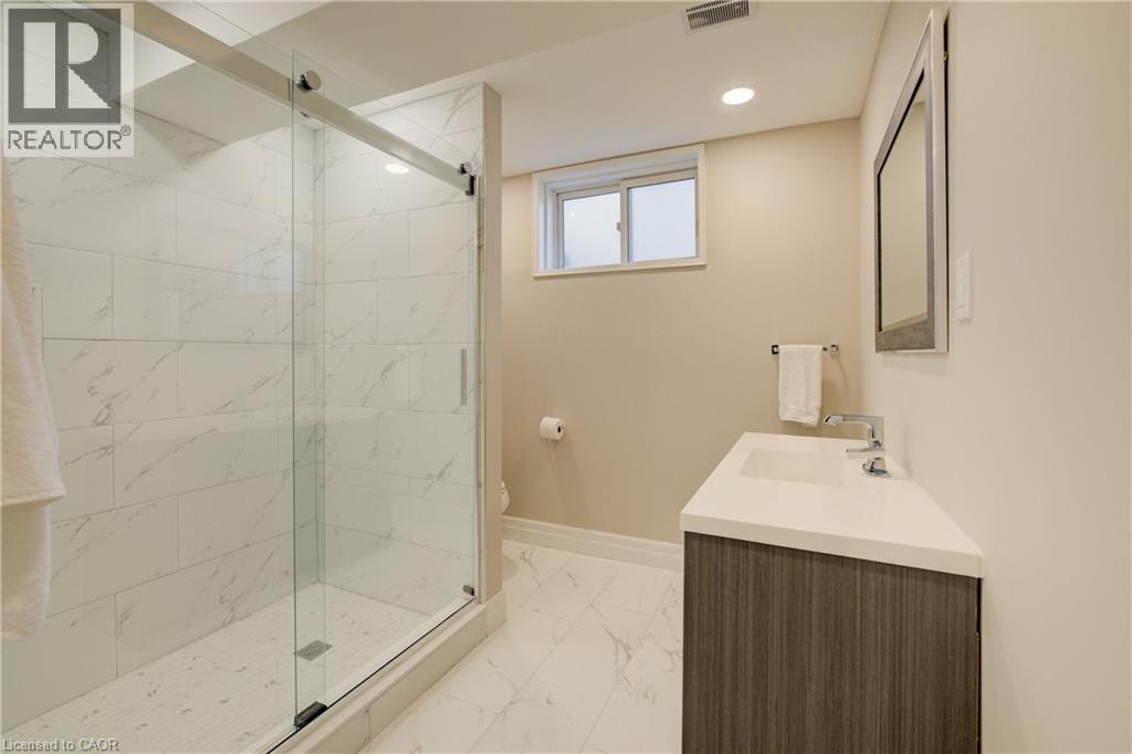 439 Northlake Drive, Waterloo, Ontario  N2V 1Y6 - Photo 31 - 40844487