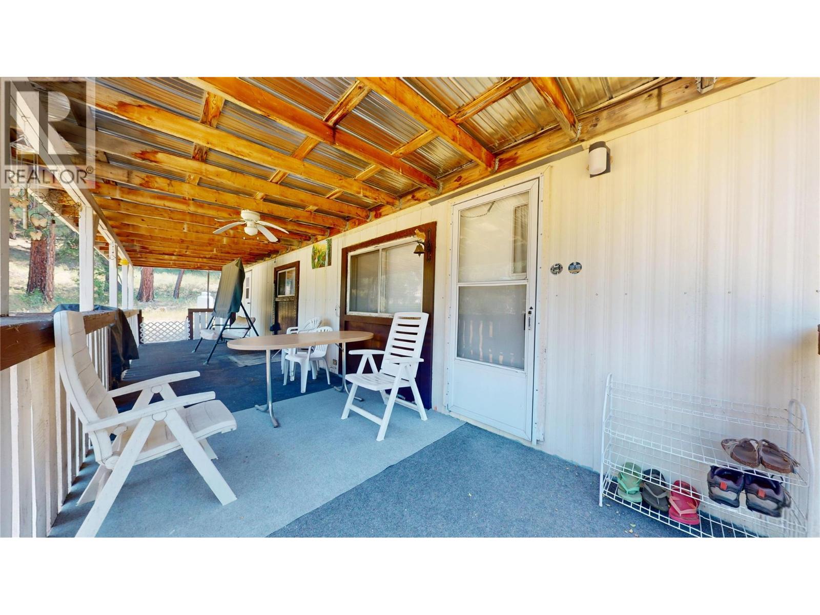 6294 Ash Road, Wasa, British Columbia  V0B 2K0 - Photo 6 - 10396088
