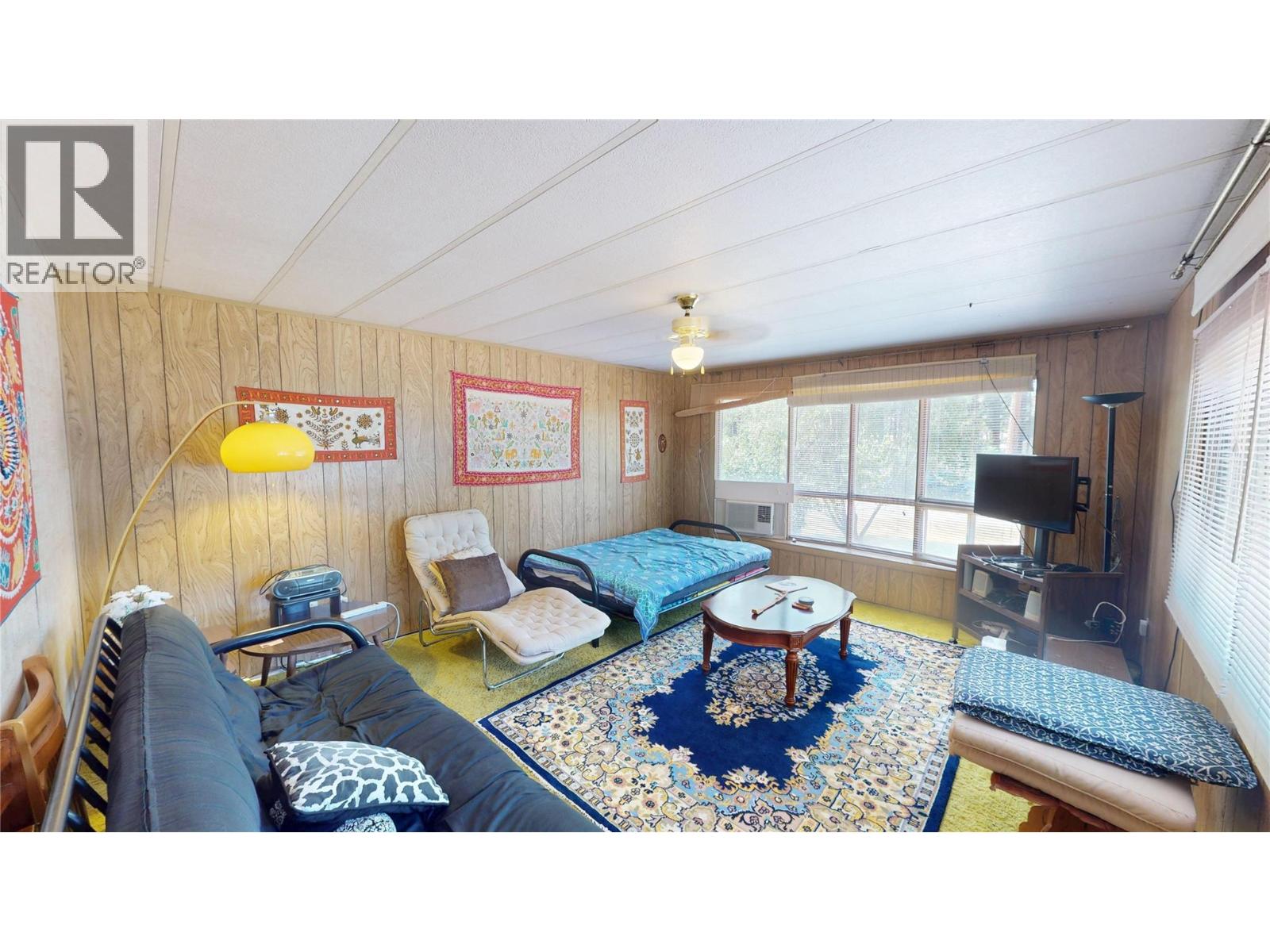 6294 Ash Road, Wasa, British Columbia  V0B 2K0 - Photo 9 - 10396088